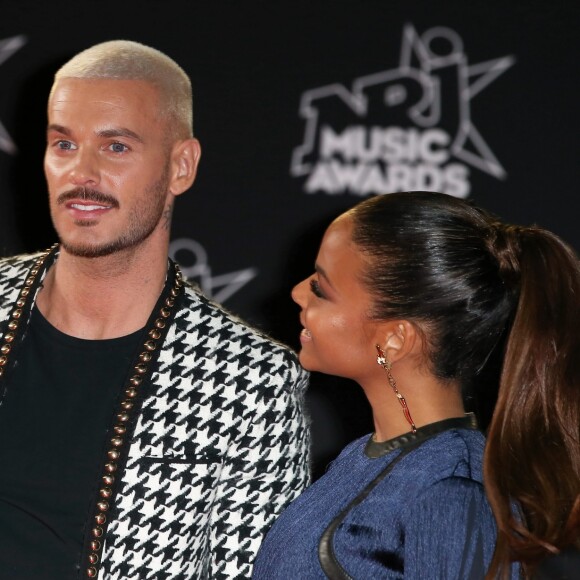 Le chanteur français M. Pokora (Matt Pokora) et sa compagne la chanteuse américaine Christina Milian lors des NRJ Music Awards 2017 à Cannes le 4 novembre 2017