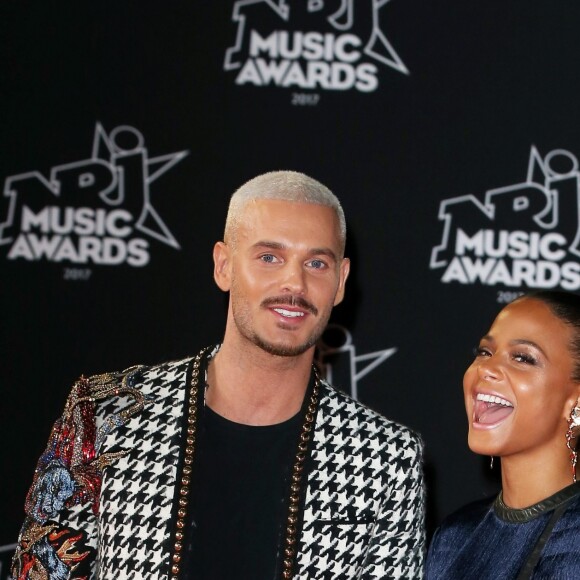 Le chanteur français M. Pokora (Matt Pokora) et sa compagne la chanteuse américaine Christina Milian lors des NRJ Music Awards 2017 à Cannes le 4 novembre 2017