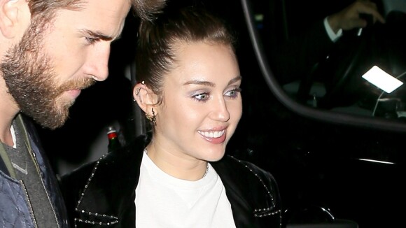 Miley Cyrus mariée à Liam Hemsworth depuis six mois ? "Une cérémonie intimiste"
