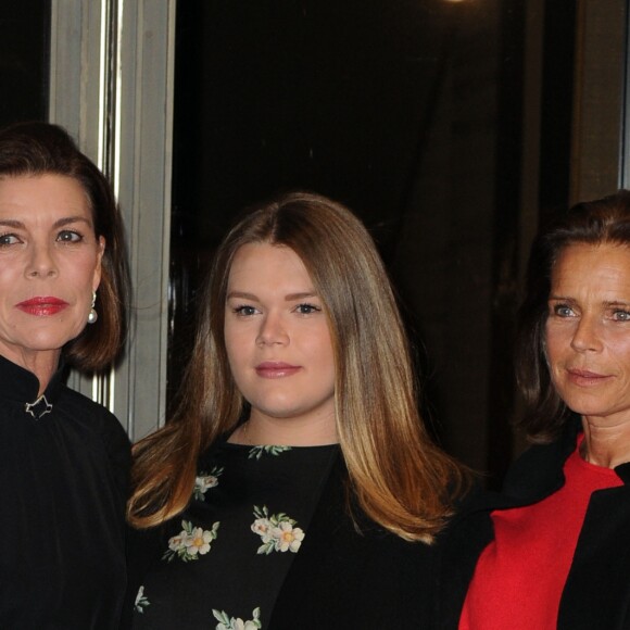 La princesse Caroline de Hanovre, Camille Gottlieb et la princesse Stéphanie de Monaco lors de la soirée hommage à la princesse Grace de Monaco avec la projection du film The Country Girl (Une fille de la province), sorti en 1954 et pour lequel Grace Kelly reçut l'Oscar de la meilleure actrice, au théâtre Princesse Grace à Monaco le 11 novembre 2017. Cette projection, suivie d'un dîner, était organisée par la Fondation Princesse Grace et Dani Carew. © Bruno Bebert / Bestimage