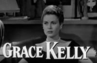 Bande-annonce de The Country Girl (1954), film qui valut à Grace Kelly l'Oscar de la meilleure actrice pour son rôle face à Bing Crosby et William Holden.