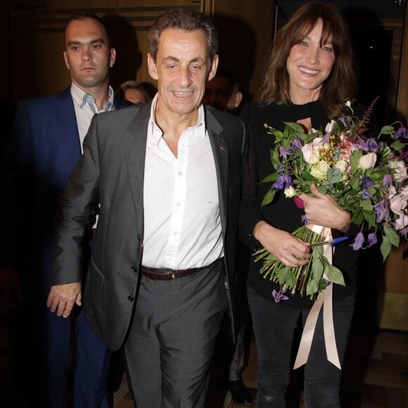 Carla Bruni-Sarkozy après son concert "French Touch" avec son mari Nicolas Sarkozy au théâtre Pallas à Athènes, Grèce, le 23 octobre 2017.