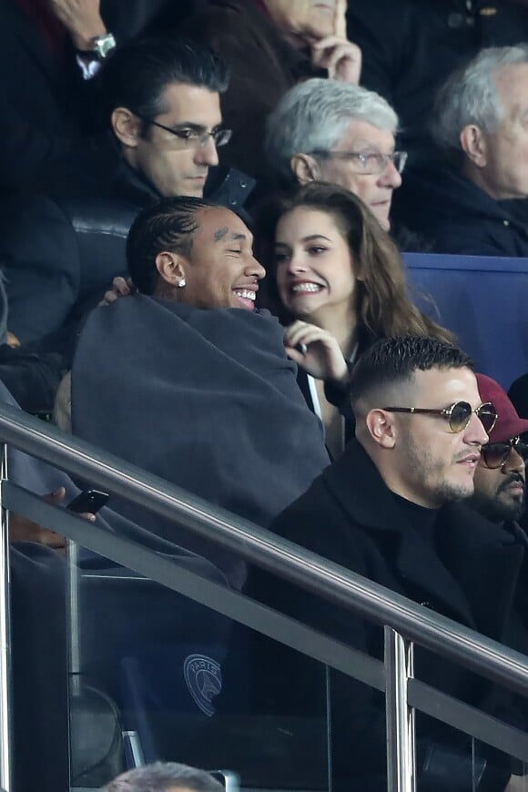 Le rappeur Tyga proche du top model Barbara Palvin et Dj Snake (William Grigahcine) - Célébrités dans les tribunes du parc des princes lors du match de football de ligue 1, Paris Saint-Germain (PSG) contre FC Nantes à Paris, France, le 18 novembre 2017. Le PSG a gagné 4-1.