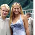  Jana Novotna et Anna Kournikova à Londres en juillet 2000. Jana Novotna est morte à 49 ans le 19 novembre 2017, des suites d'un cancer. 