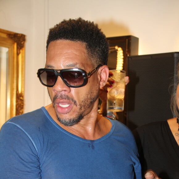 Exclusif - JoeyStarr (Joey Starr) - Deuxième anniversaire de la bijouterie Mad Lords à Paris, France, le 16 novembre 2017. Les fashionistas et amoureux du concept store de bijoux et accessoires Mad Lords avaient tous répondu présents à l'invitation de S. et C. Muller. © Philippe Baldini/Bestimage