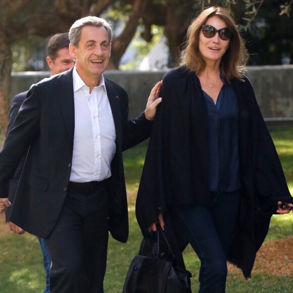 Nicolas Sarkozy, sa femme Carla Bruni et leur fille Giulia arrivent au musée de l'Acropole à Athènes. Le 24 octobre 2017.