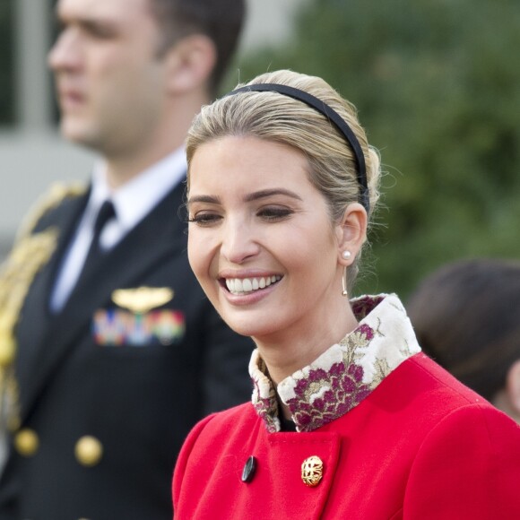 Ivanka Trump - La famille Trump réunie pour gracier la dinde de Thanksgiving dans les jardins de la Maison Blanche à Washington, le 20 novembre 2017.