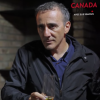 Elie Semoun déguste du vin de glace dans le vignoble de l'Inniskillin dans l'épisode 2 de sa découverte de l'Ontario avec Canada Diem.