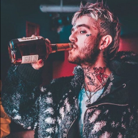 Mort de Lil Peep : Des messages suspects, la police ouvre une enquête