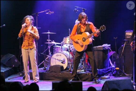 Les Rita Mitsouko, Catherine Ringer et Fred Ringer, en concert à la Cigale le 23 avril 2007.