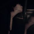 Images du clip de Charlotte Gainsbourg - Lying with You - décembre 2017