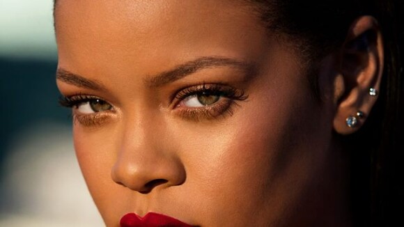 Rihanna : Des mannequins transsexuels pour Fenty Beauty ? Elle répond