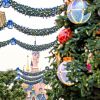 La saison de Noël est de retour à Disneyland Paris. Elle se tiendra jusqu'au 7 janvier 2018.