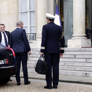 Exclusif - Le président Emmanuel Macron et sa femme Brigitte Macron au palais de l'Elysée. Paris, le 1er décembre 2017. © Stéphane Lemouton / Bestimage
