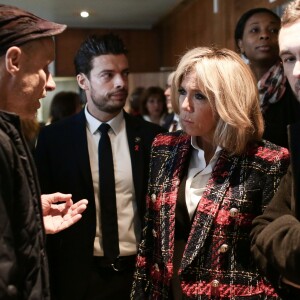 Le président Emmanuel Macron et son épouse Brigitte Macron visitent le centre hospitalier Delafontaine à Saint-Denis. Le 1er décembre 2017. © Stéphane Lemouton / Bestimage