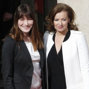 Archives - Valérie Trierweiler, Carla Bruni-Sarkozy - Cérémonie de passation de pouvoir entre Nicolas Sarkozy et François Hollande au palais de l'Elysée à Paris. Le 15 mai 2012