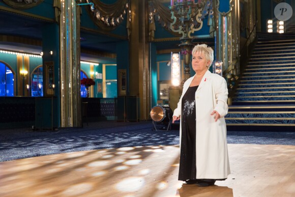 Exclusif - Mimie Mathy lors de l'enregistrement de l'émission "La télé chante pour le Sidaction" aux Folies Bergère à Paris. L'émission sera diffusée sur France 2 le 28 mars 2015.