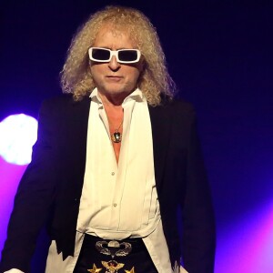 Exclusif - Michel Polnareff lors de son concert à la patinoire de Mériadeck à Bordeaux, France, le 30 novembre 2016. © Patrick Bernard-Quentin Salinier/Bestimage