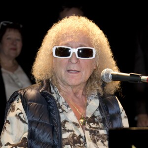 Michel Polnareff - Inauguration du centre culturel Michel Polnareff à Fontenay-Trésigny le 25 novembre 2016.