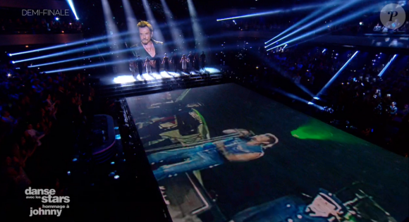 Johnny Hallyday à l'honneur lors de la demi-finale de "Danse avec les stars 8" (TF1) samedi 9 décembre 2017.