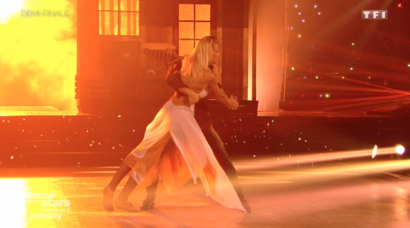 Elodie Gossuin lors de la demi-finale de "Danse avec les stars 8" (TF1) samedi 9 décembre 2017.