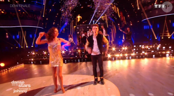 Lenni-Kim et Marie Denigot lors de la demi-finale de "Danse avec les stars 8" (TF1) samedi 9 décembre 2017.