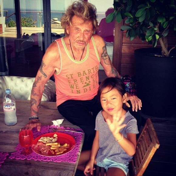 Johnny Hallyday et sa fille Jade lors de vacances à Saint-Barthélemy, Instagram, le 3 septembre 2013.