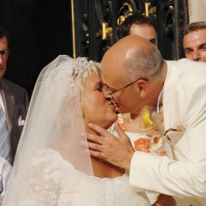 Mariage de Mimie Mathy et son mari Benoist Gérard en 2005 à Paris.