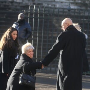 Mimie Mathy et son mari Benoist Gérard - Arrivées des personnalités en l'église de La Madeleine pour les obsèques de Johnny Hallyday à Paris. Le 9 décembre 2017.