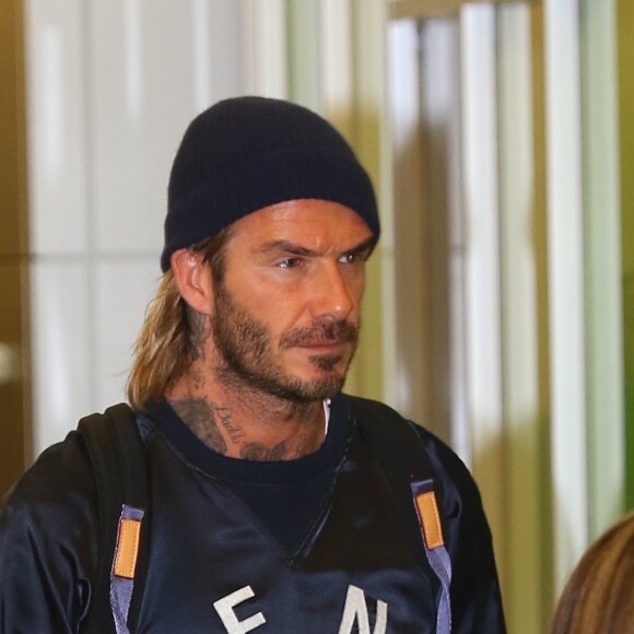 Exclusif - David Beckham arrive à l'aéroport de JFK à New York, le 8 novembre 2017.