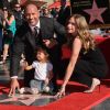 Dwayne Johnson avec sa femme Lauren Hashian et sa fille Jasmine - Dwayne Johnson reçoit son étoile sur le walk of Fame à Hollywood, le 13 décembre 2017