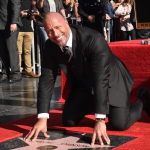 Dwayne Johnson reçoit son étoile sur le walk of Fame à Hollywood, le 13 décembre 2017