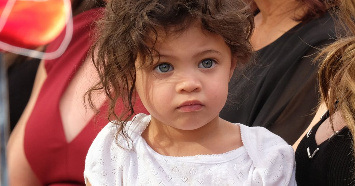 Rising Stars Meet Jasmine Johnson Voyage La Magazine vrogue.co