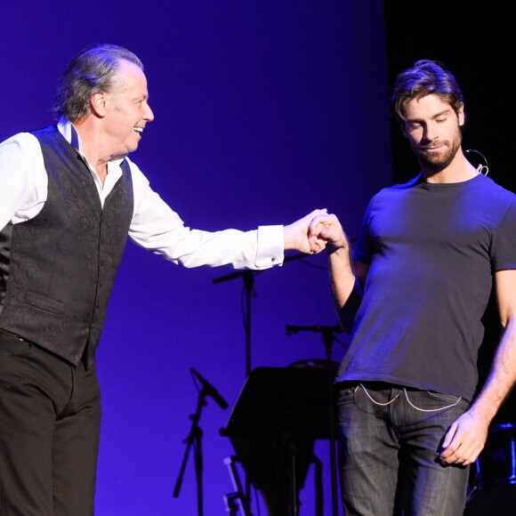 Michel Leeb avec son fils Tom Leeb sur la scène du Casino de Paris lors de la générale de son spectacle "Michel Leeb - 40 ans !" à Paris le 14 décembre 2017. © Coadic Guirec/Bestimage