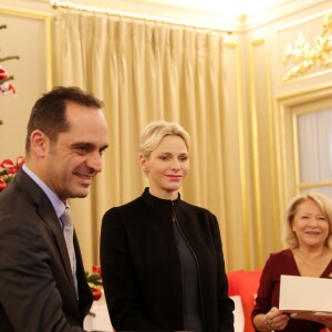 Semi-Exclusif - La princesse Charlene de Monaco lors de la traditionnelle remise de cadeaux de Noël aux personnes âgées monégasques au siège de la Croix Rouge de Monaco le 15 décembre 2017. © Claudia Albuquerque / Bestimage