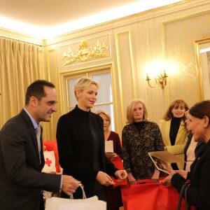 Semi-Exclusif - La princesse Charlene de Monaco lors de la traditionnelle remise de cadeaux de Noël aux personnes âgées monégasques au siège de la Croix Rouge de Monaco le 15 décembre 2017. © Claudia Albuquerque / Bestimage