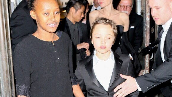 Angelina Jolie divine ambassadrice avec ses enfants ultrastylés !