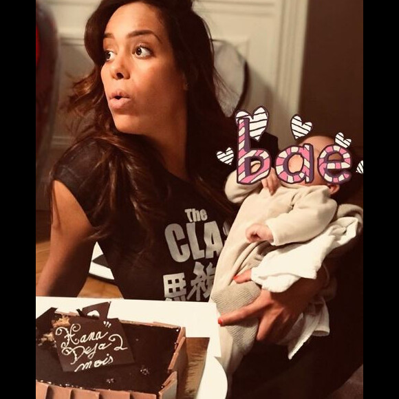 Amel Bent et sa fille Hana. Instagram, décembre 2017