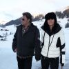 Johnny Hallyday et Laeticia très heureux à Gstaad, le 23 décembre 2011.
