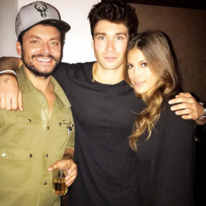 Iris Mittenaere et Kev Adams de sortie à Paris le 16 sepembre 2017.