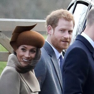 Exclusif - Meghan Markle et le prince Harry avec le prince William et la duchesse Catherine de Cambridge, enceinte, à la sortie de la messe de Noël en l'église Sainte-Marie-Madeleine à Sandringham, le 25 décembre 2017.