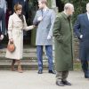 Les princesses Beatrice et Eugenie d'York, la princesse Anne, le prince William, la duchesse de Cambridge, enceinte, Meghan Markle et le prince Harry, le prince Philip, duc d'Edimbourg à la messe de Noël à l'église Sainte-Marie-Madeleine à Sandringham, le 25 décembre 2017.