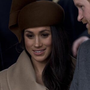 Le prince Harry et sa fiancée Meghan Markle à la messe de Noël à l'église Sainte-Marie-Madeleine à Sandringham, le 25 décembre 2017.