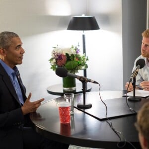 Le prince Harry enregistrant une interview de Barack Obama, en septembre 2017 à Toronto, en vue de sa mission de rédacteur en chef invité de la matinale Today sur BBC Radio 4 le 27 décembre 2017. Photo by The Obama Foundation/Press Association Images/ABACAPRESS.COM