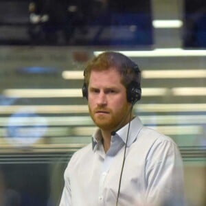 Le prince Harry dans les studios de BBC Radio 4 à Londres le 27 décembre 2017, rédacteur en chef invité de la matinale Today.