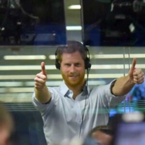 Le prince Harry dans les studios de BBC Radio 4 à Londres le 27 décembre 2017, rédacteur en chef invité de la matinale Today.