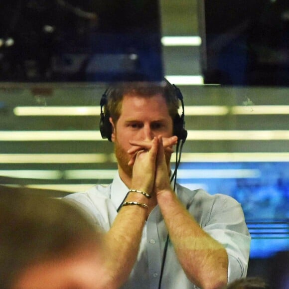 Le prince Harry dans les studios de BBC Radio 4 à Londres le 27 décembre 2017, rédacteur en chef invité de la matinale Today.