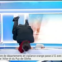 Christophe Barbier se met au hip-hop... en direct sur BFMTV !