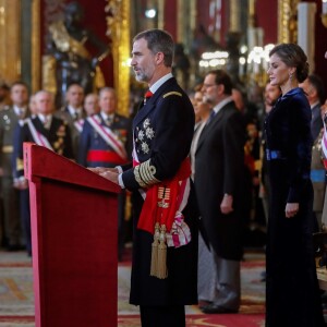 Le roi Felipe VI et la reine Letizia d'Espagne ainsi que Juan Carlos Ier et l'ex-reine Sofia ont assisté à la traditionnelle parade militaire au palais royal, lors de l'Epiphanie, à Madrid le 6 janvier 2018 © Jack Abuin via ZUMA Wire / Bestimage