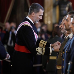 Le roi Felipe VI et la reine Letizia d'Espagne ainsi que Juan Carlos Ier et l'ex-reine Sofia ont assisté à la traditionnelle parade militaire au palais royal, lors de l'Epiphanie, à Madrid le 6 janvier 2018 © Jack Abuin via ZUMA Wire / Bestimage